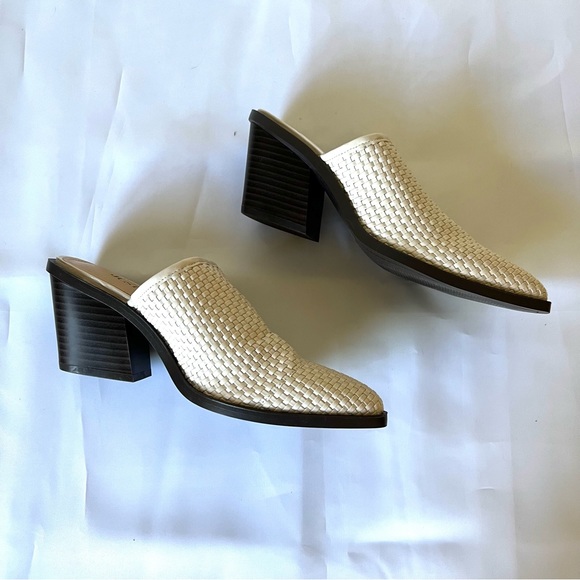 JustFab Mule, Subtle Sophisticate, Bone, size 6.5 - Picture 4 of 8